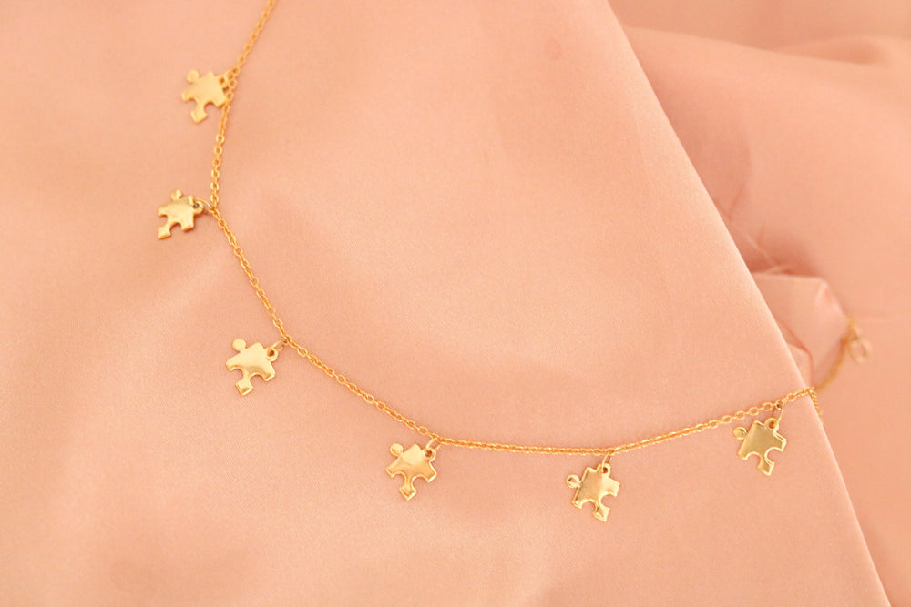 
                
                    Load image into Gallery viewer, Puzzle Piece Choker
                
            