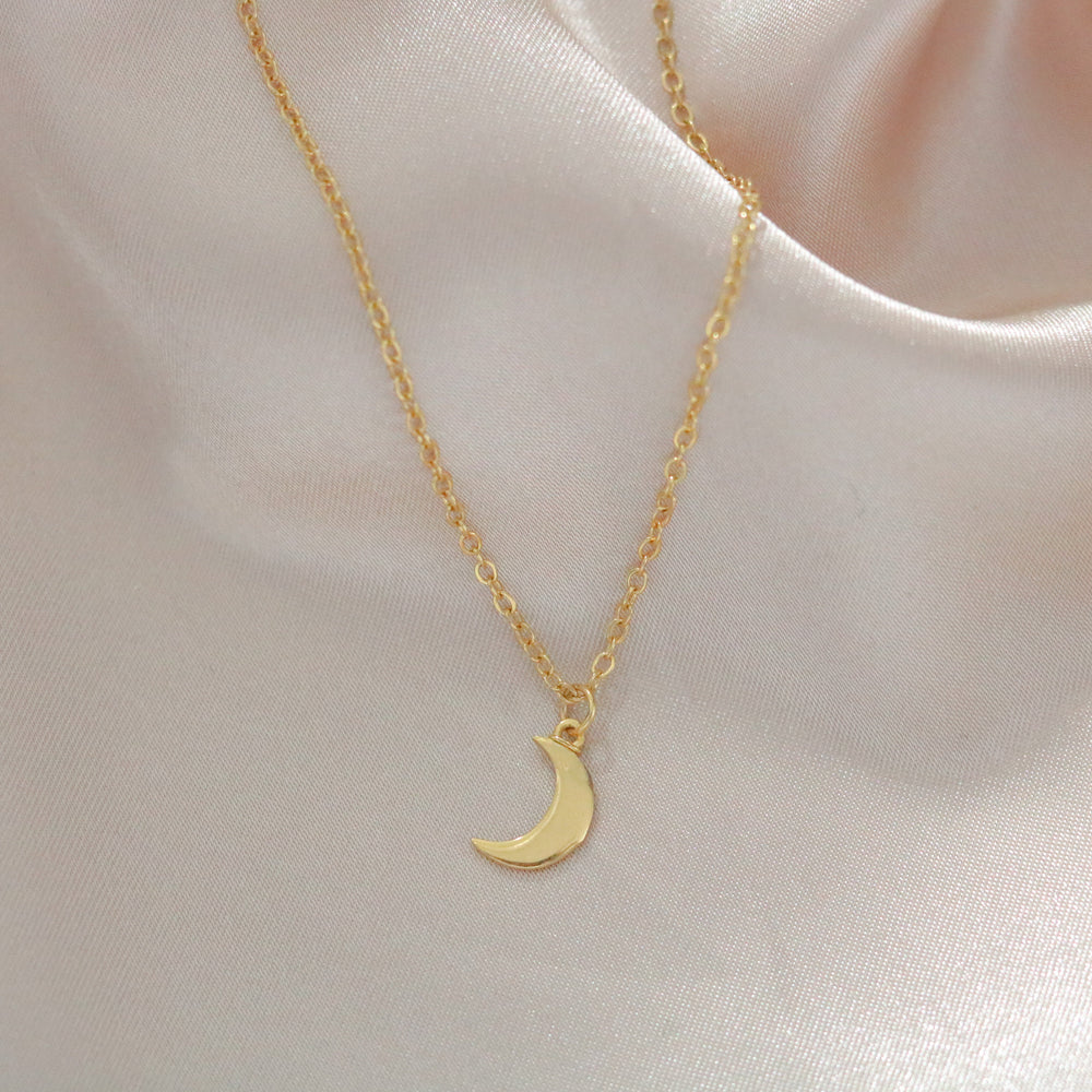 
                
                    Load image into Gallery viewer, Moonlight Necklace
                
            